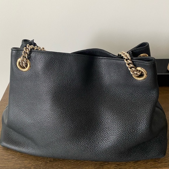 Gucci Black Leather Bag with Gold Chain - Picture 6 of 10